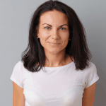 Linda Chester è la fondatrice di L'ora della salute. Crede che il fitness non sia solo un'esperienza ma uno stile di vita reale. Linda Chester spiega in questo blog vari argomenti di salute e fitness. Offre informazioni e consigli, attingendo da decenni di esperienza personale nel perdere peso e mangiare in modo pulito.