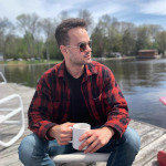 Tom è uno scrittore e blogger di finanza freelance originario di Toronto, in Canada. Oggi Tom trascorre la maggior parte del tempo viaggiando e scrivendo dal suo laptop mentre è in viaggio.