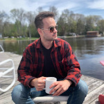 Tom es escritor y blogger financiero independiente originario de Toronto, Canadá. Hoy en día, Tom pasa la mayor parte de su tiempo viajando y escribiendo desde su computadora portátil mientras viaja.